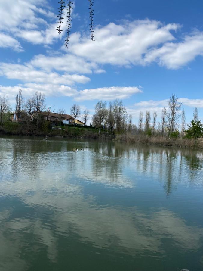 B&B Nido Sui Laghi San Donnino della Nizzola Exterior foto